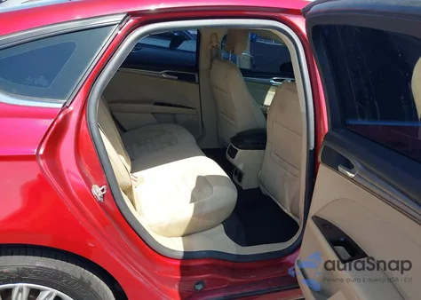 2014 Ford Fusion Hybrid Se z USA, uszkodzony, nr VIN 3FA6P0LU6ER164192